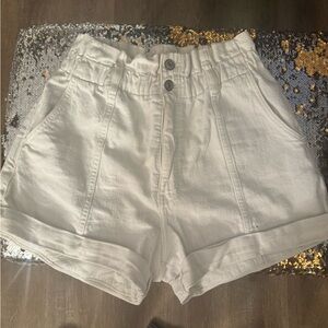 Abercrombie & Fitch High Waisted Shorts White 31 / 12